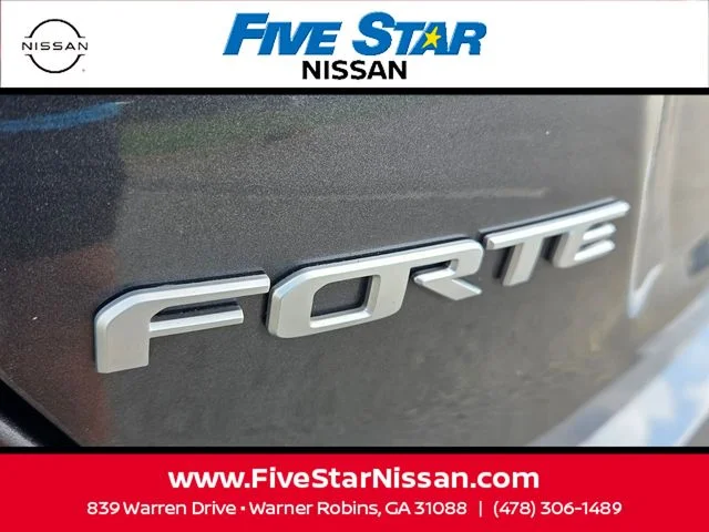 Used 2024 Gray Kia LXS image 11