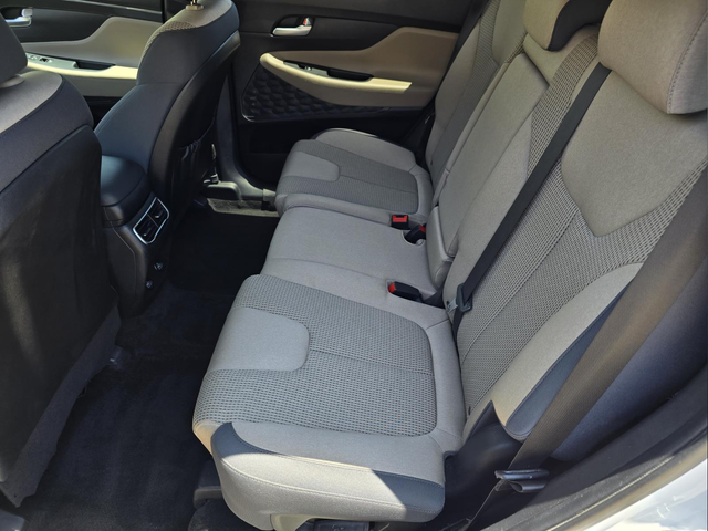 Used 2023 White Hyundai SEL image 23