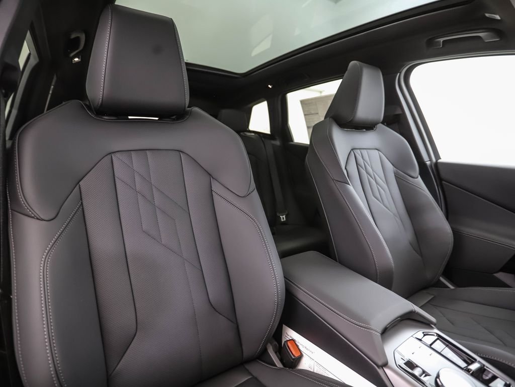 Used 2026 Dark Graphite BMW 30 xDrive image 32