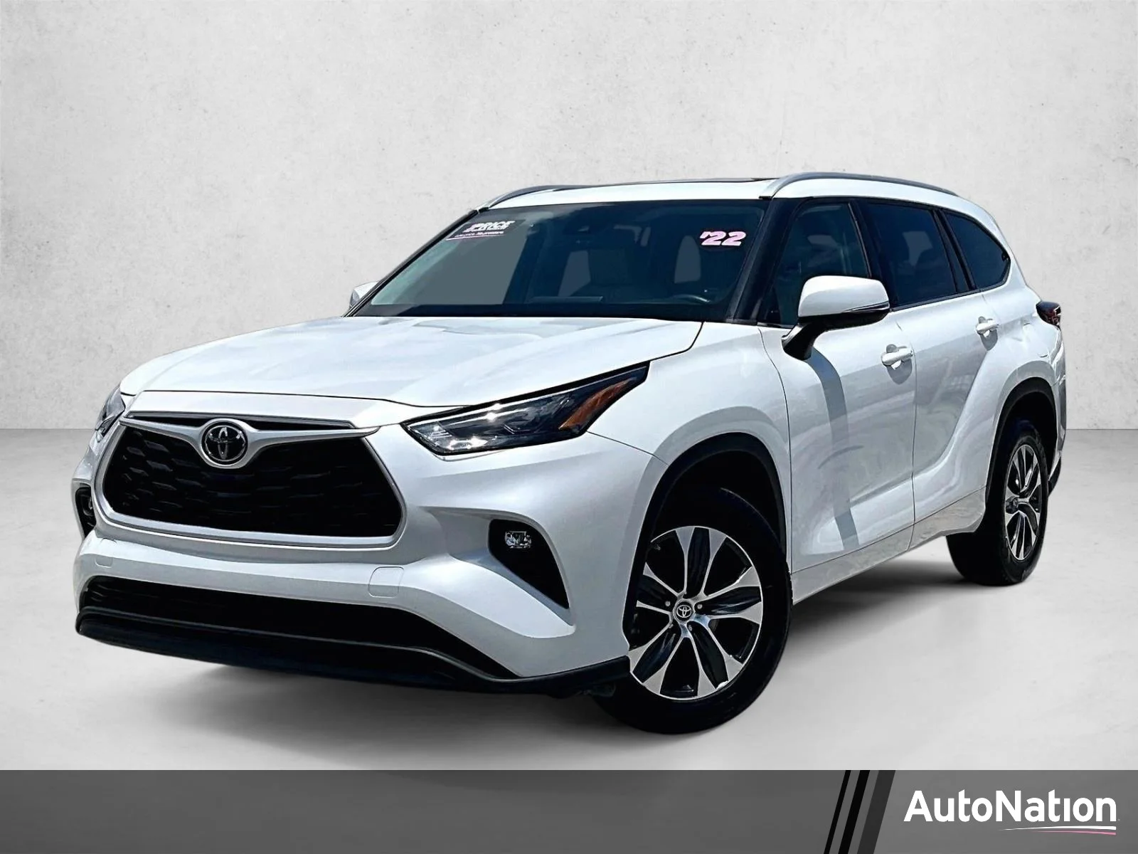 Pre-Owned 2022 Toyota Highlander XLE Sport Utility in West Palm