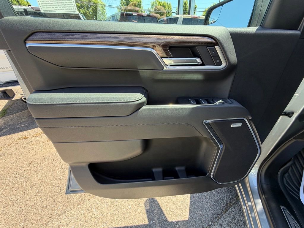 2025 Chevrolet Silverado 1500 RST - Photo 10
