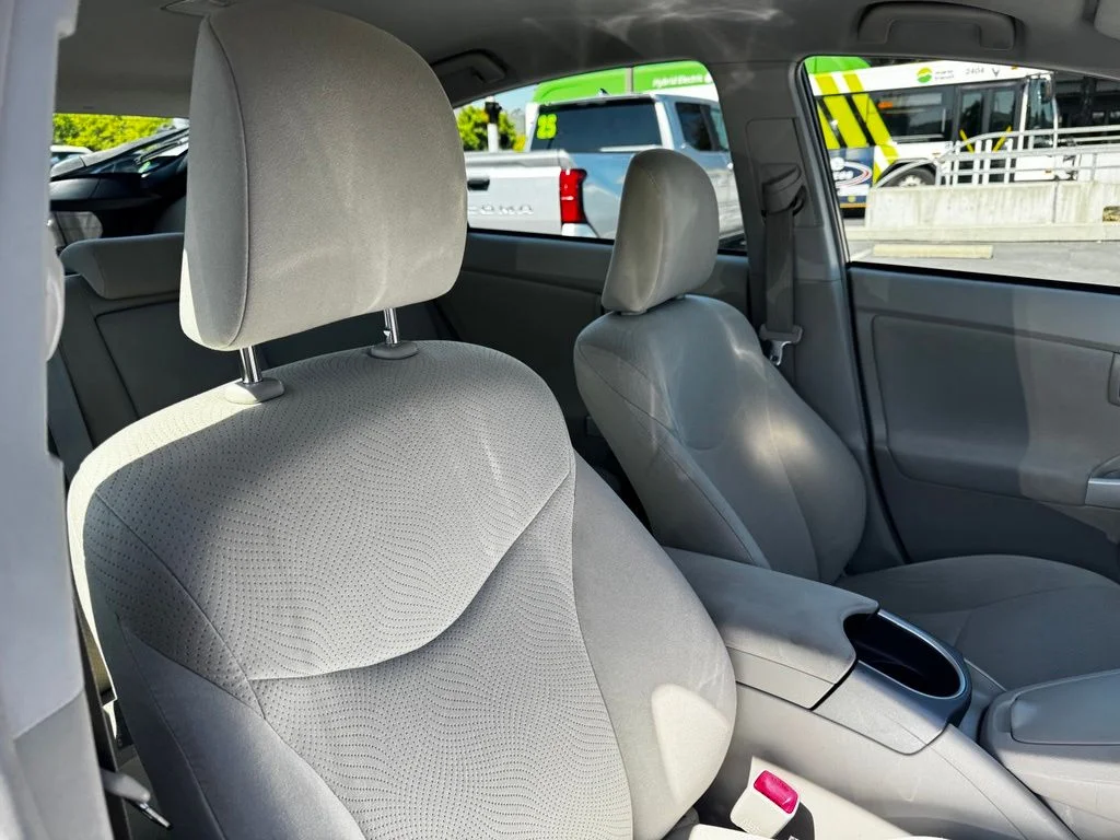 Used 2013 Red Toyota Two image 15