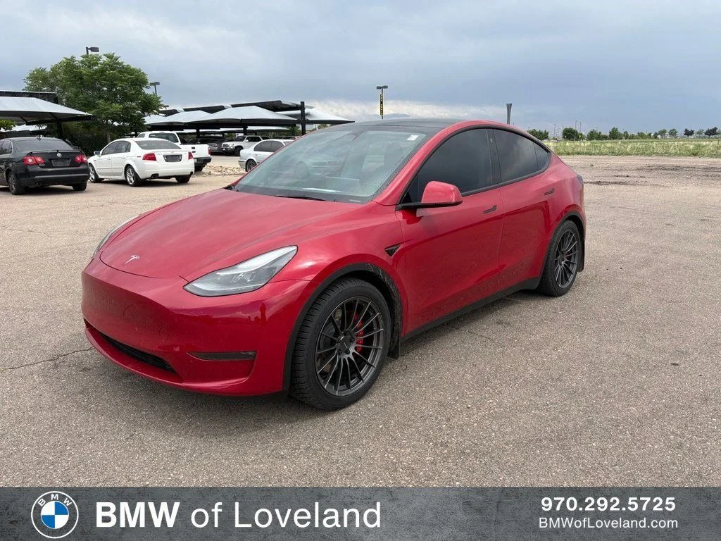 2022 Tesla Model Y Performance Dual Motor All-Wheel Drive's photo