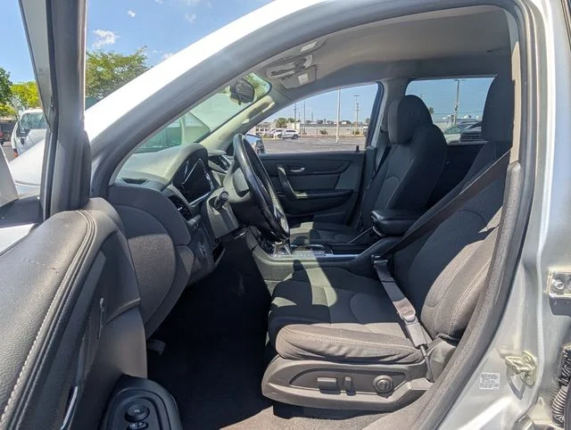Used 2015 Silver Chevrolet LT image 9
