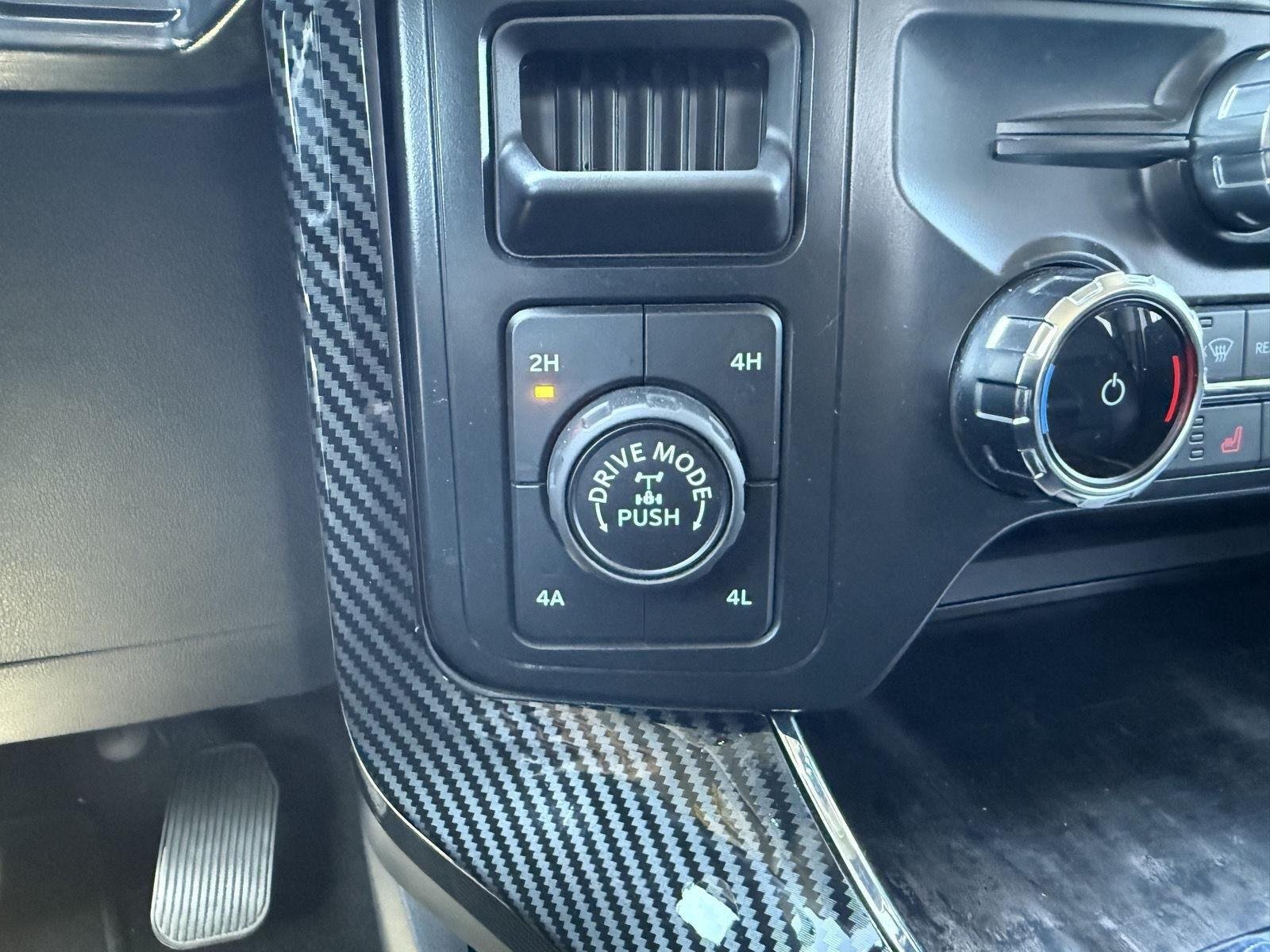 Used 2022 Oxford White Ford LARIAT image 16