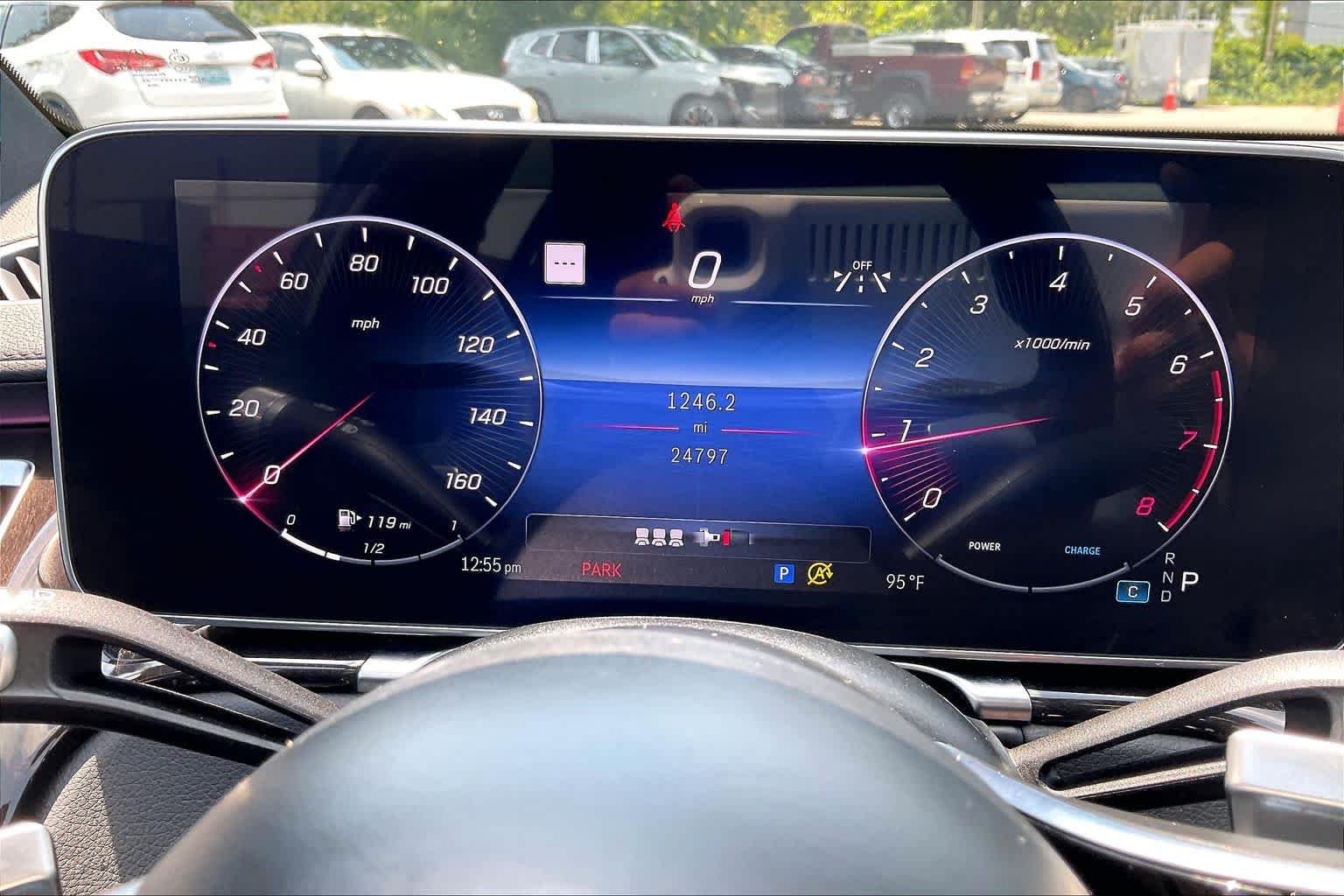 Used 2025 Obsidian Black Metallic Mercedes-Benz S 580 image 27