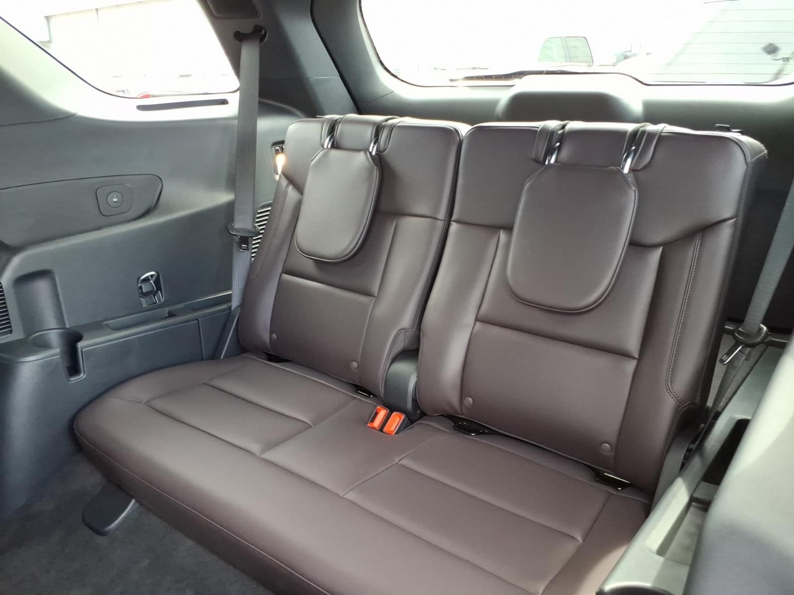 New 2026 Rapid Red Metallic Tinted Clearcoat Ford Platinum™ image 11