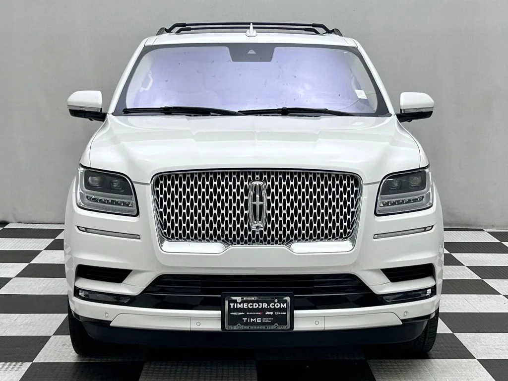 Used 2020 White Lincoln Reserve image 3