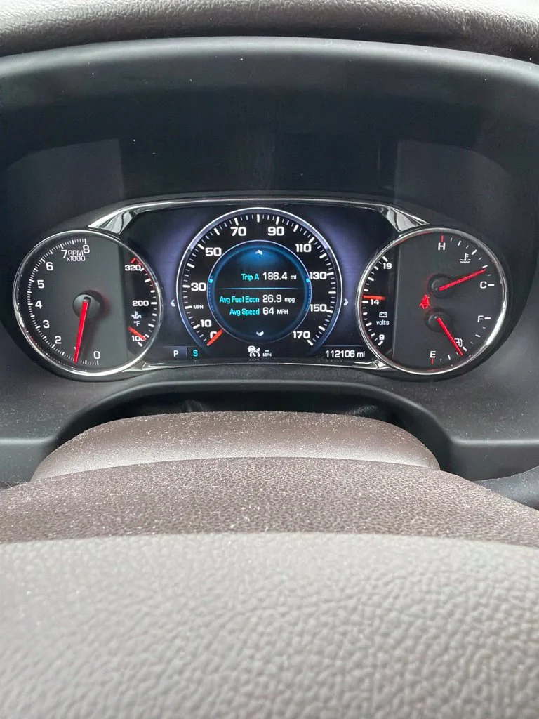 Used 2017 Silver GMC Denali image 9