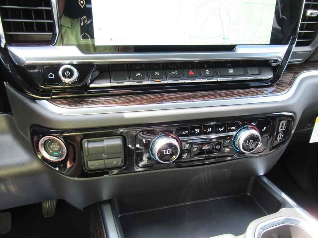 New 2026 Sterling Metallic GMC Elevation image 31