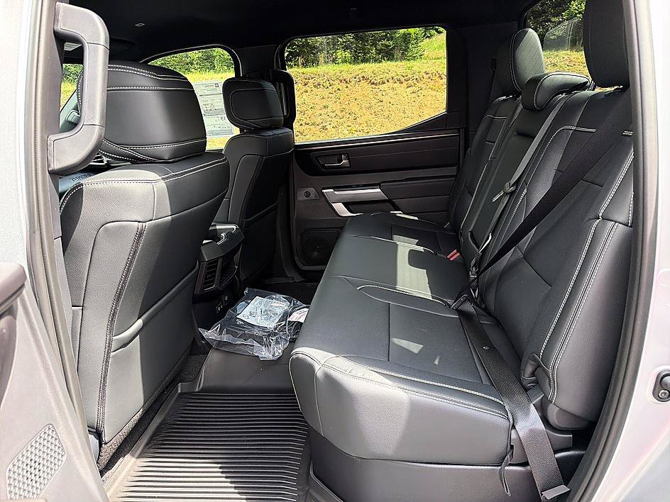 2026 Toyota Tundra SR5 - Photo 13