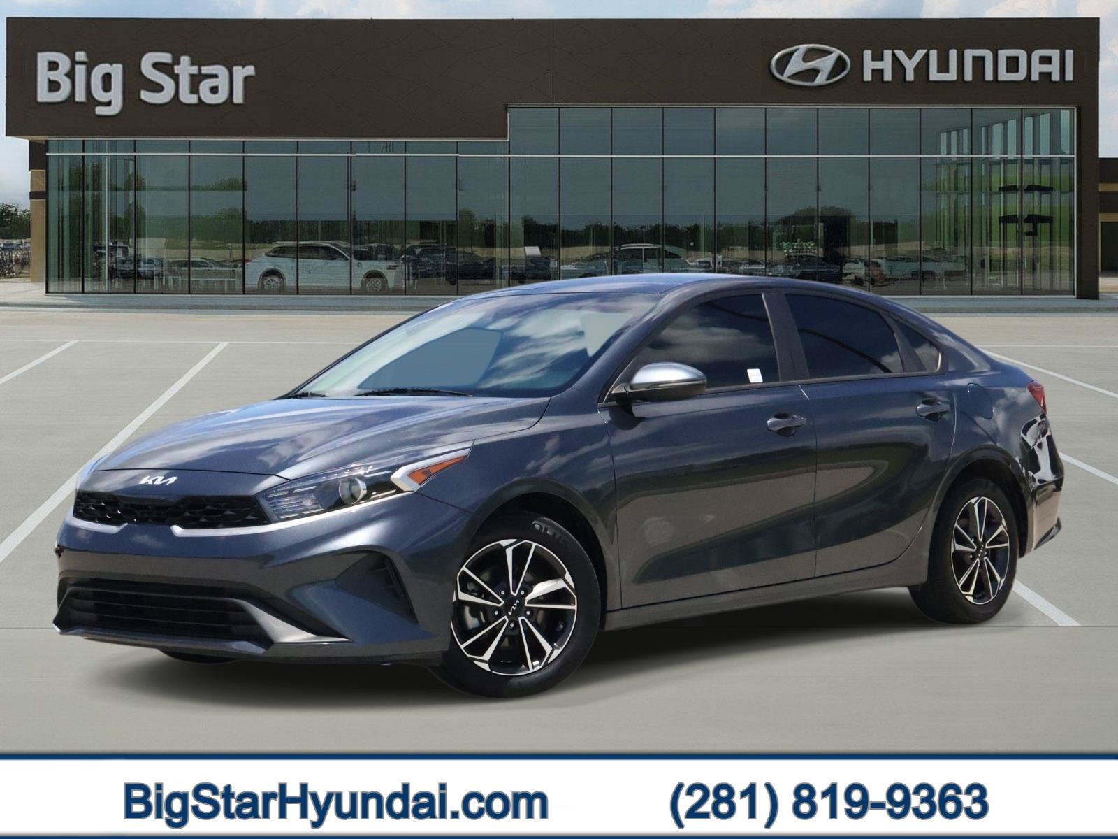 2024 Kia Forte LXS - Photo 1