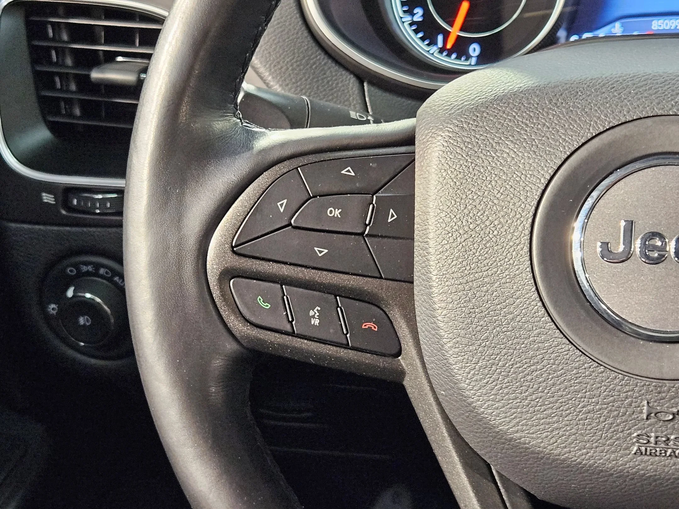 Used 2021 Bright White Clearcoat Jeep Trailhawk image 28