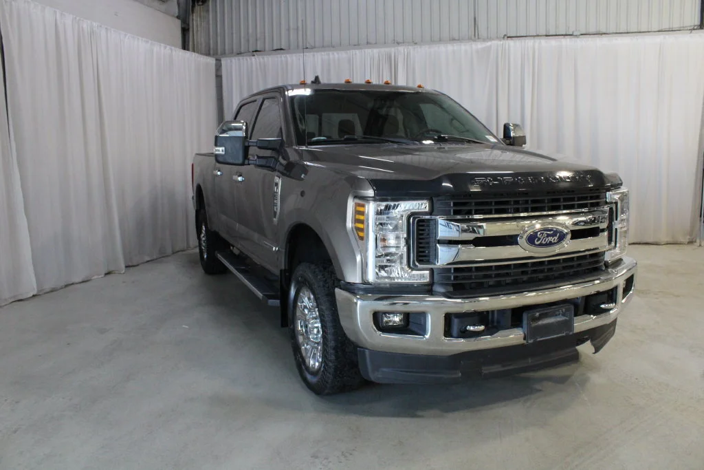 Used 2019 Gray Ford XLT image 36