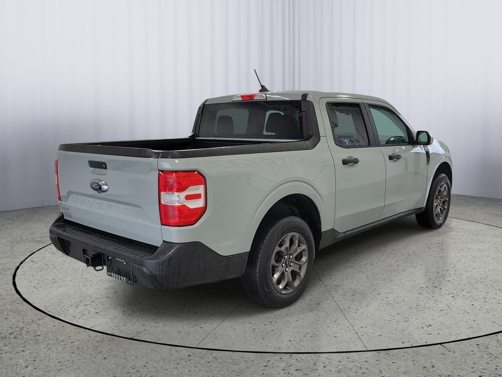 Certified Used 2023 Green Ford XLT image 2