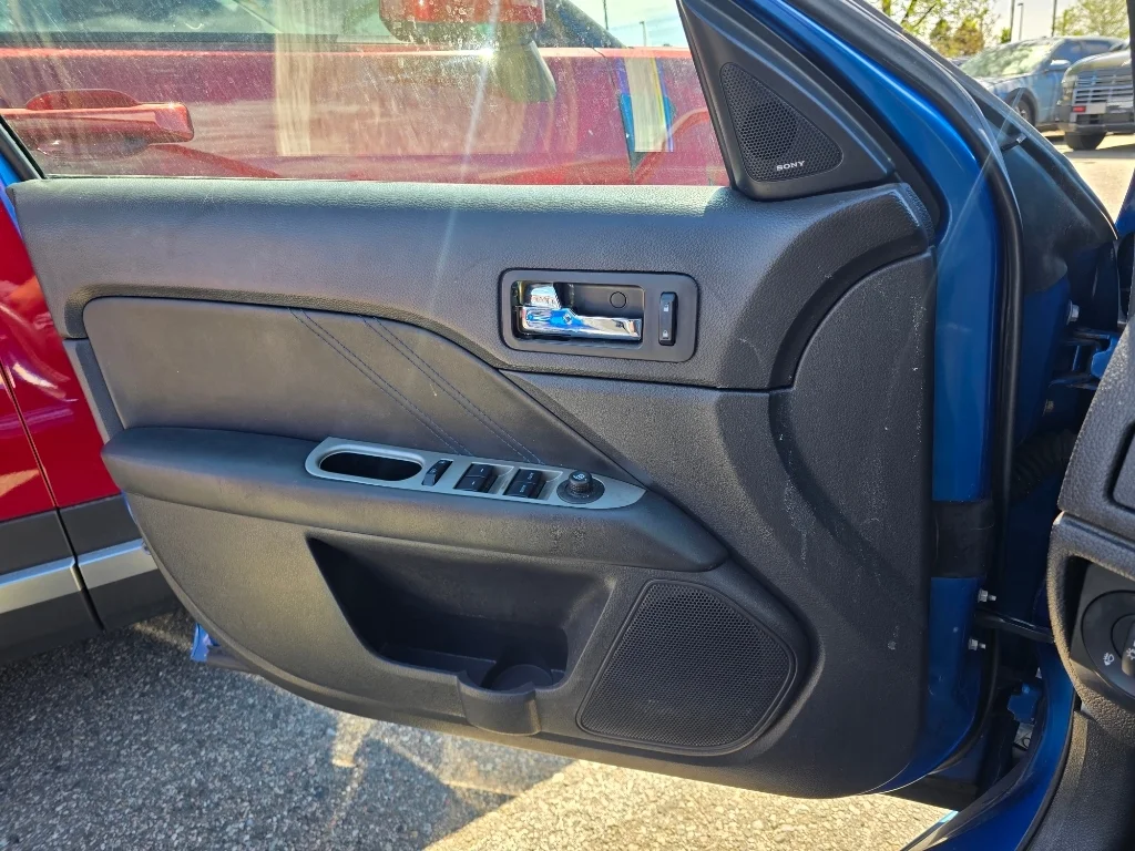 Used 2011 Blue Flame Metallic Ford SPORT image 15