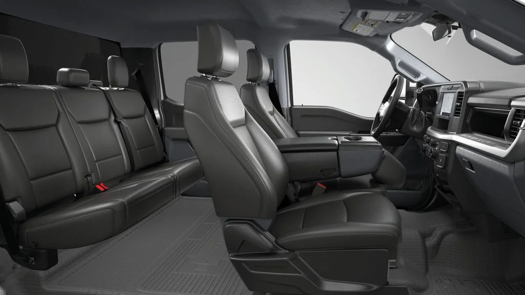 New 2026 Oxford White Ford XL image 6