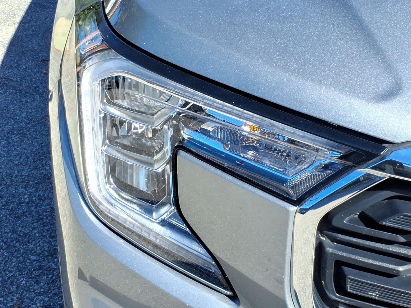 Used 2024 Sterling Metallic GMC SLE image 6