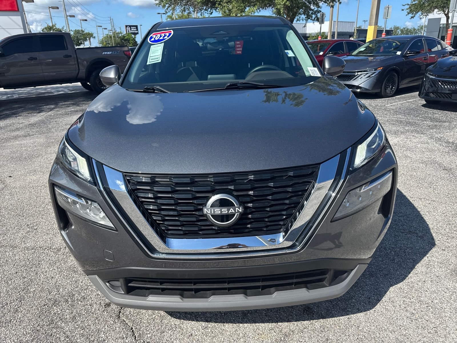Certified Used 2022 Gray Nissan SV image 5