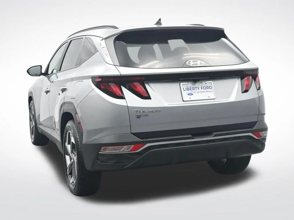 Used 2024 Silver Hyundai SEL image 9
