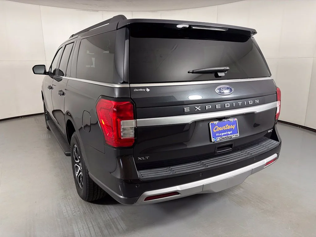 Used 2024 Gray Ford XLT image 6