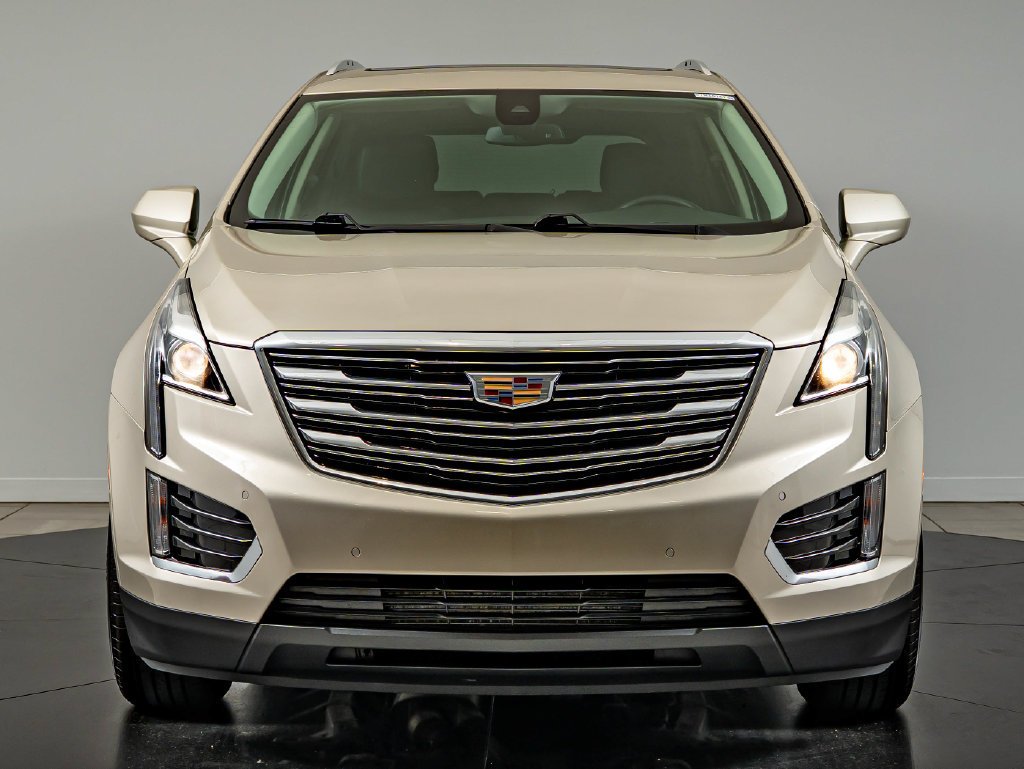 Used 2017 Silver Coast Metallic Cadillac Luxury image 2