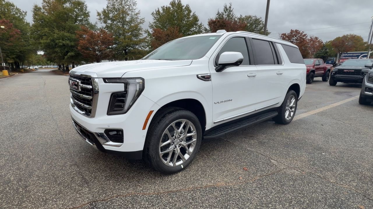 Used 2026 Summit White GMC Elevation image 4
