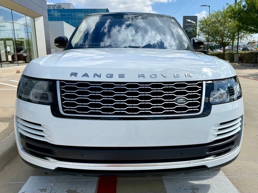 Used 2019 Fuji White Land Rover 5.0L V8 Supercharged image 2