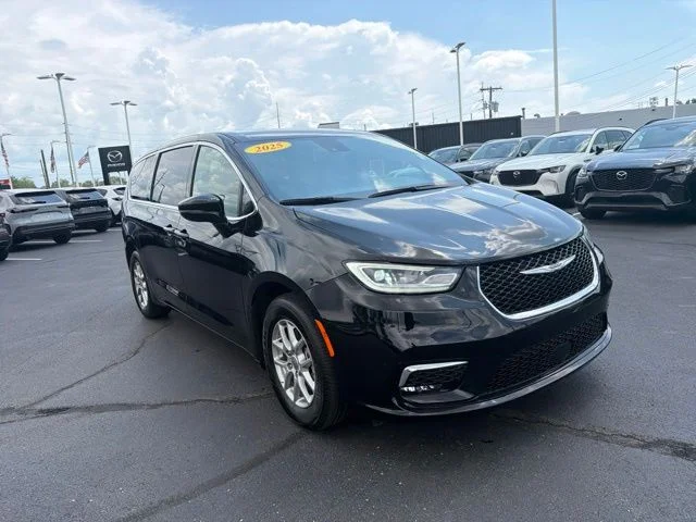 2025 Chrysler Pacifica