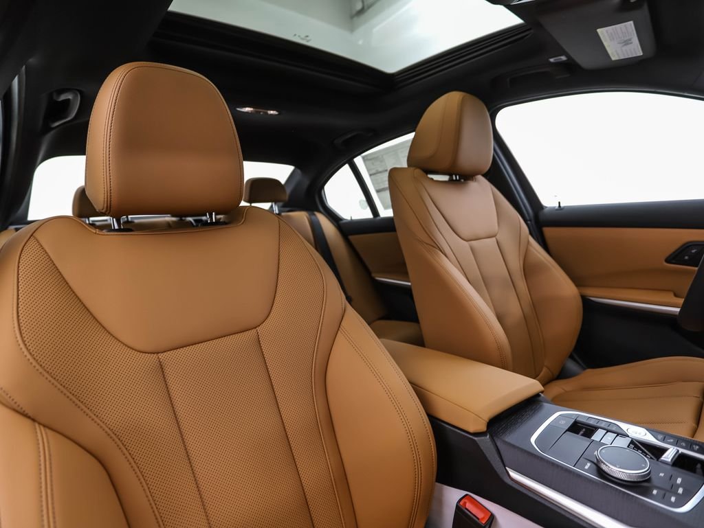 New 2026 Blue Metallic BMW 330i xDrive image 32