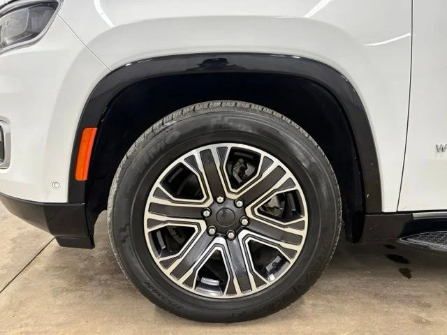 Used 2024 White Jeep Series II image 9