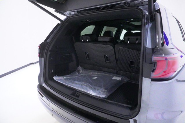 2027 GMC Acadia Denali Ultimate - Photo 8
