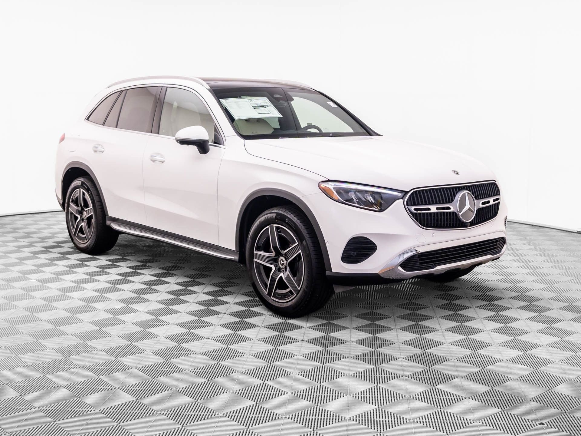 New 2027 Polar White Mercedes-Benz GLC 300 image 7