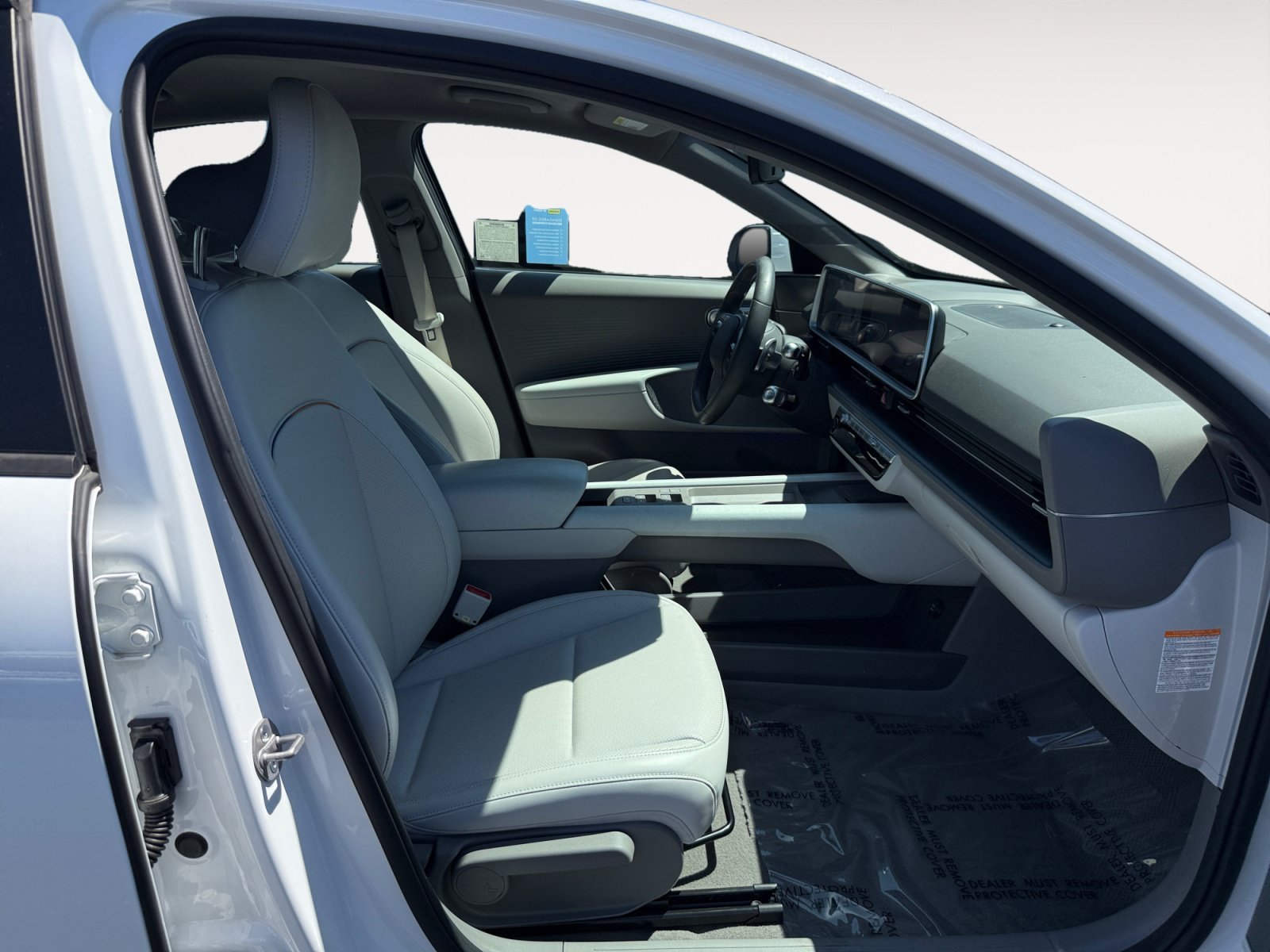 Used 2023 White Hyundai SEL image 19