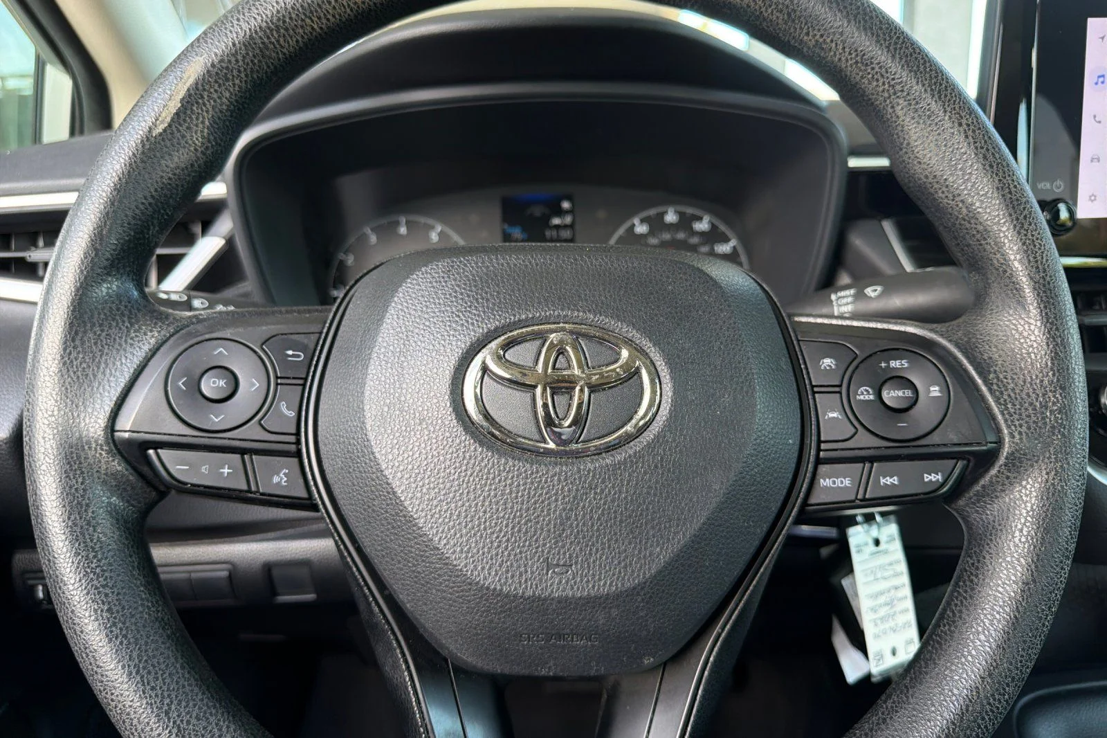 Used 2023 Silver Toyota LE image 23