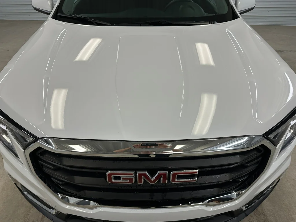 Used 2023 Summit White GMC SLE image 40
