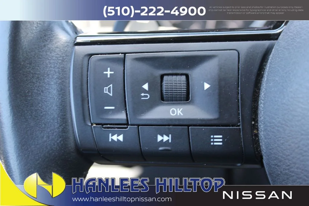 Used 2023 Gray Nissan SL image 31