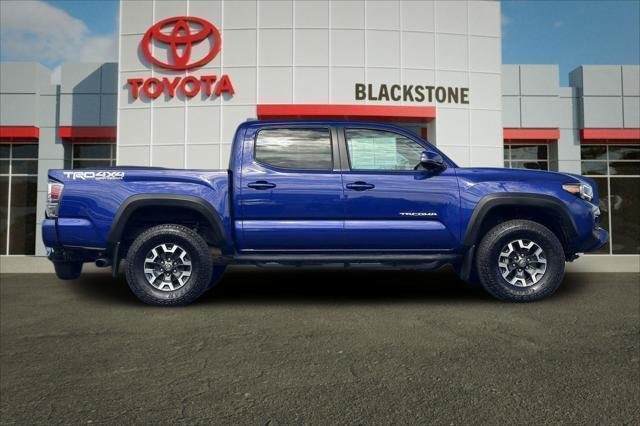 Certified Used 2023 BLUE CRUSH METALLIC Toyota  image 2