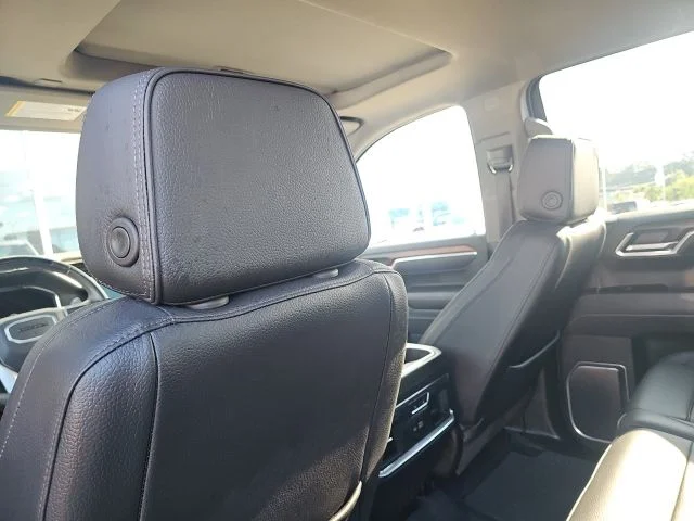 Used 2025 White GMC Denali image 13
