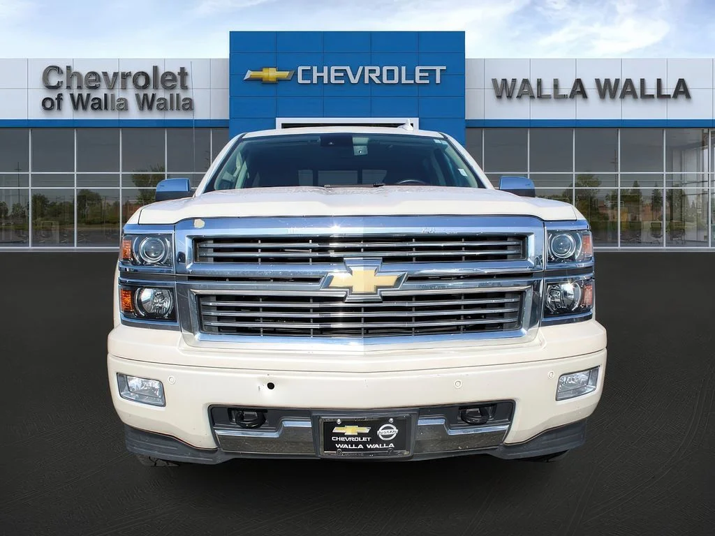 Used 2015 WHITE DIAMOND TRICOAT Chevrolet High Country image 2