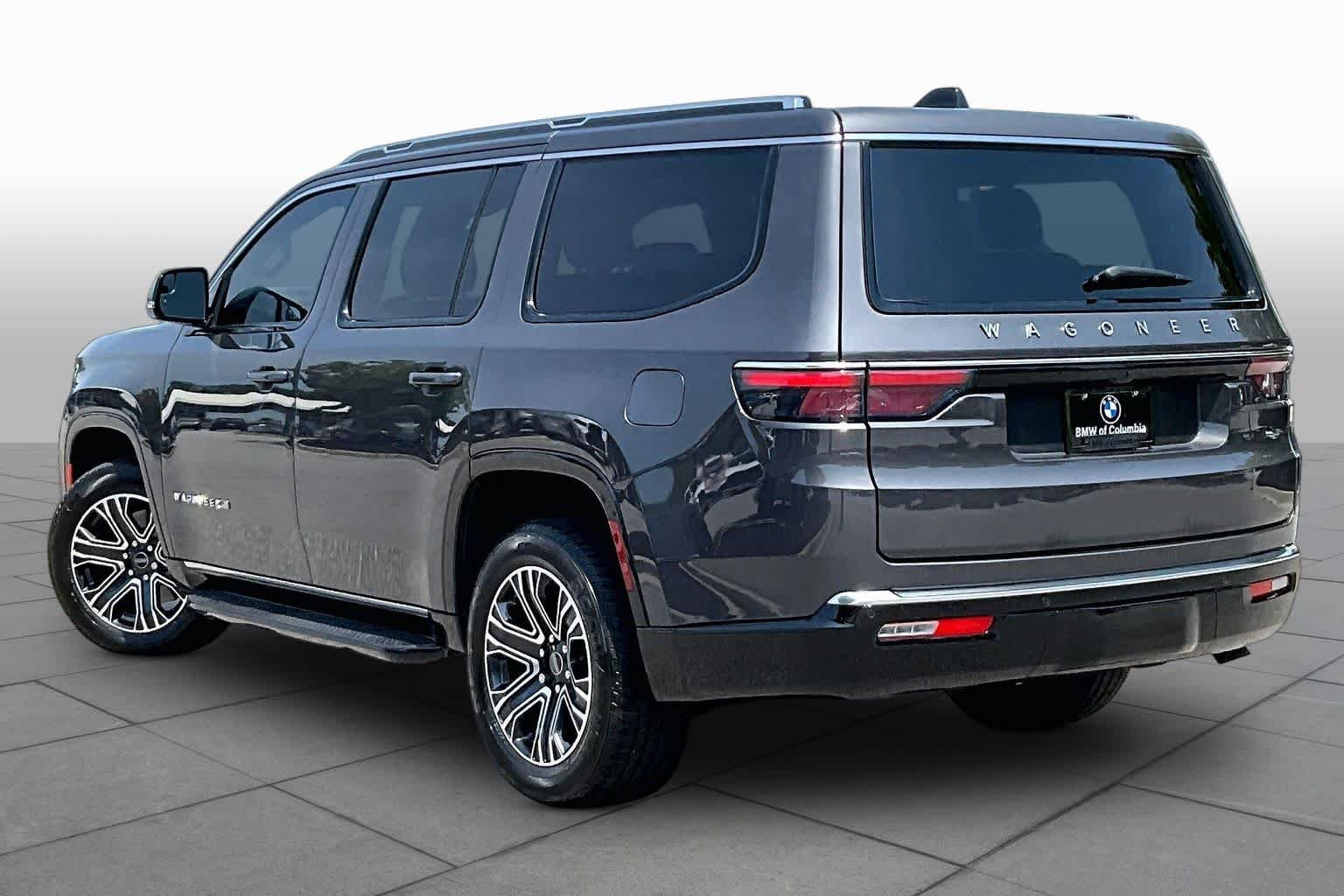 Used 2025 Baltic Gray Metallic Clearcoat Jeep  image 12