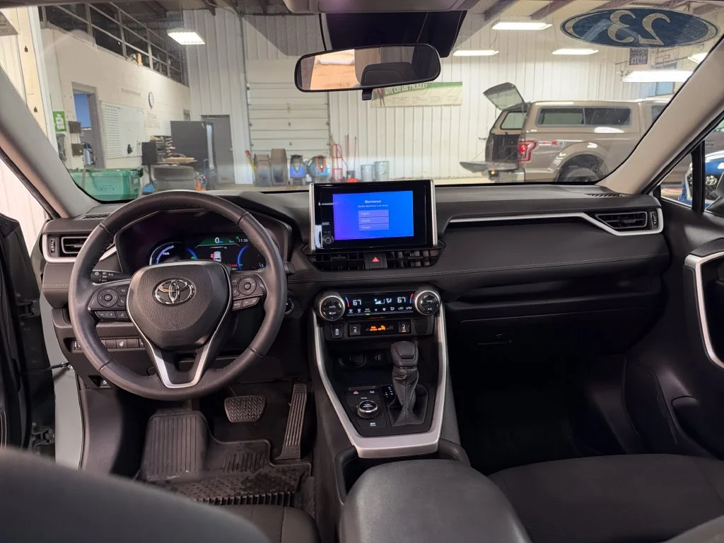 Certified Used 2023  Toyota XLE image 17
