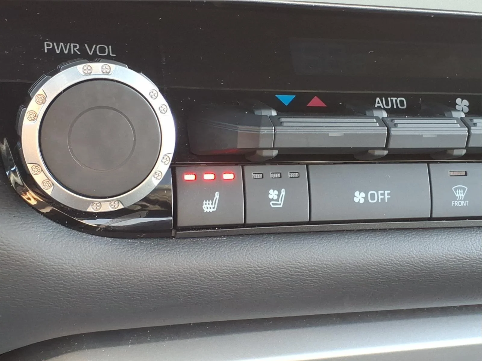 2024 Toyota Tundra Platinum - Photo 18