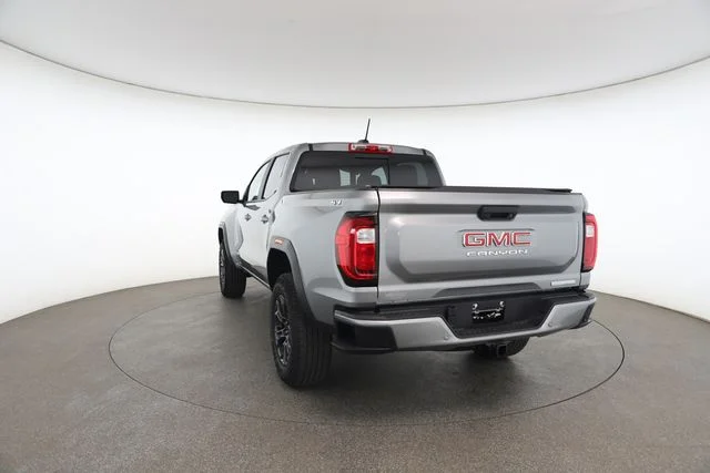Used 2025 Silver GMC Elevation image 13