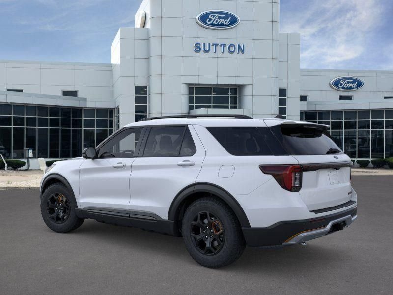 New 2026 Space White Metallic Ford Tremor® image 4