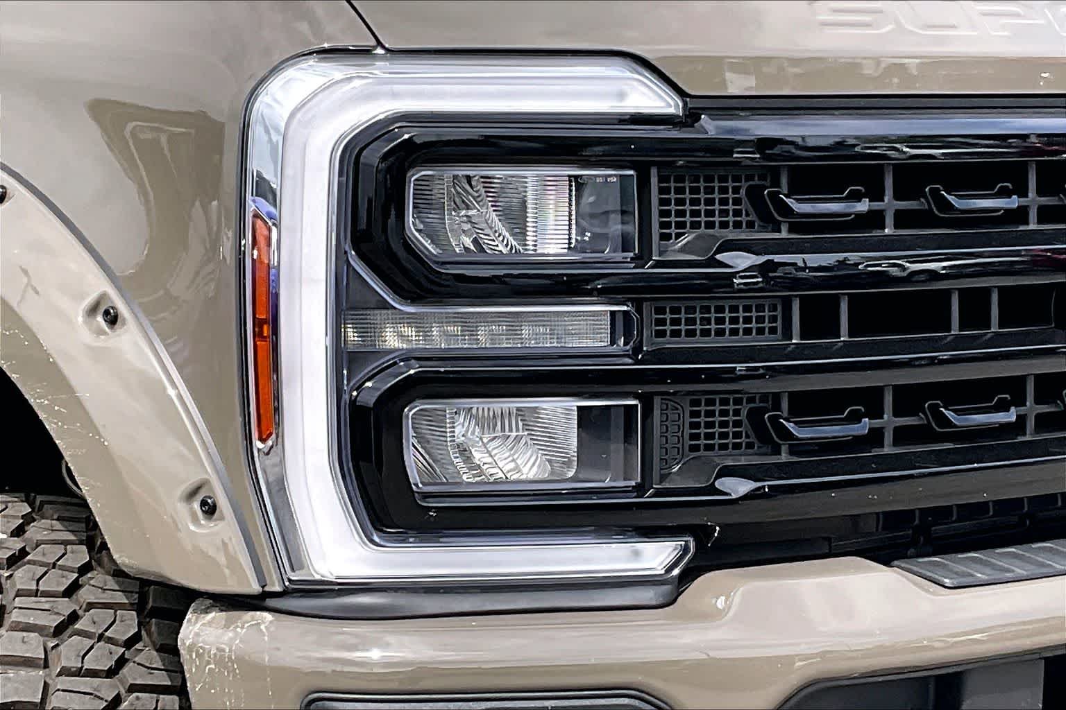 New 2026 Marsh Gray Ford F-250® Lariat® image 10
