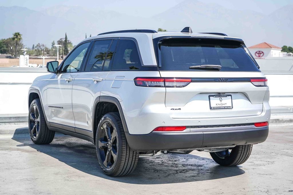 New 2026 Silver Jeep Limited image 9