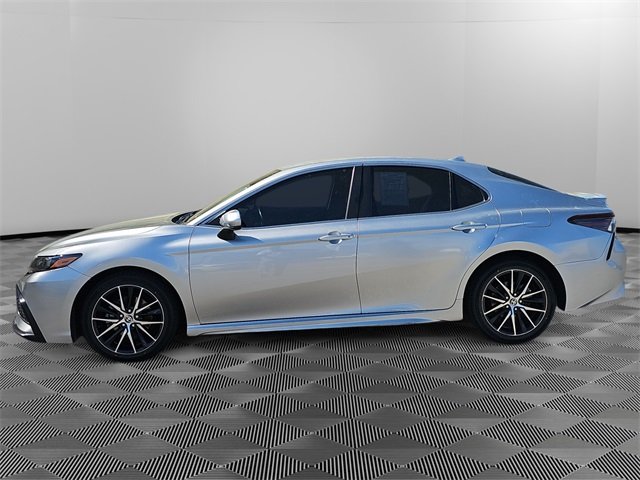 Used 2021 Toyota Camry SE with VIN 4T1G11AK3MU590237 for sale in Statesboro, GA