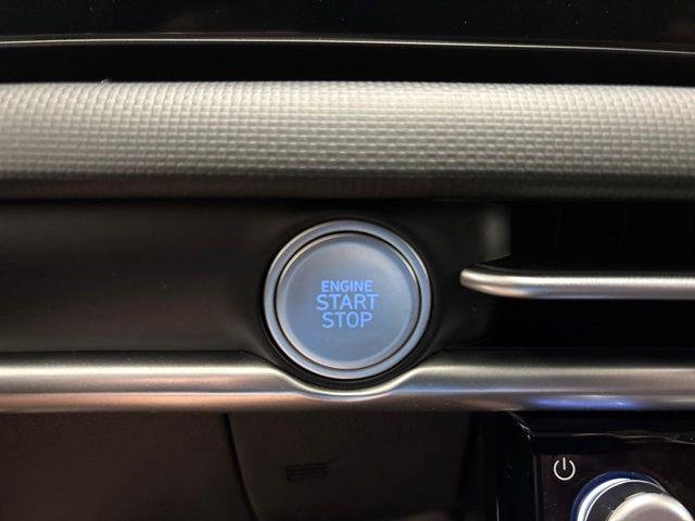 New 2026 White Hyundai SEL AWD image 19