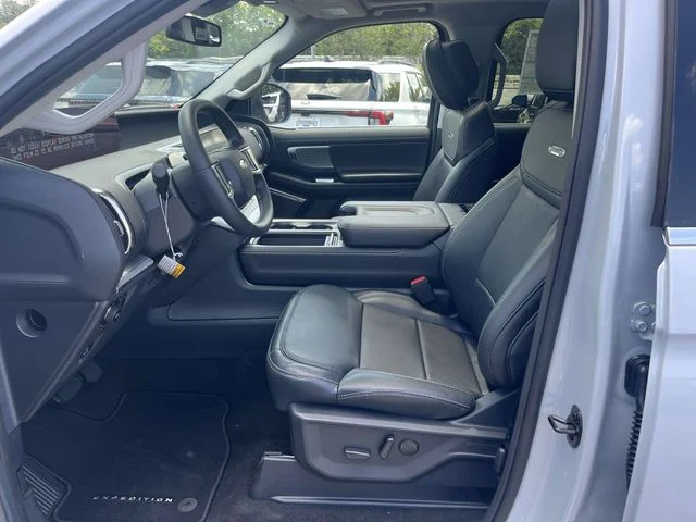 New 2026 Space Silver Metallic Ford Platinum image 11